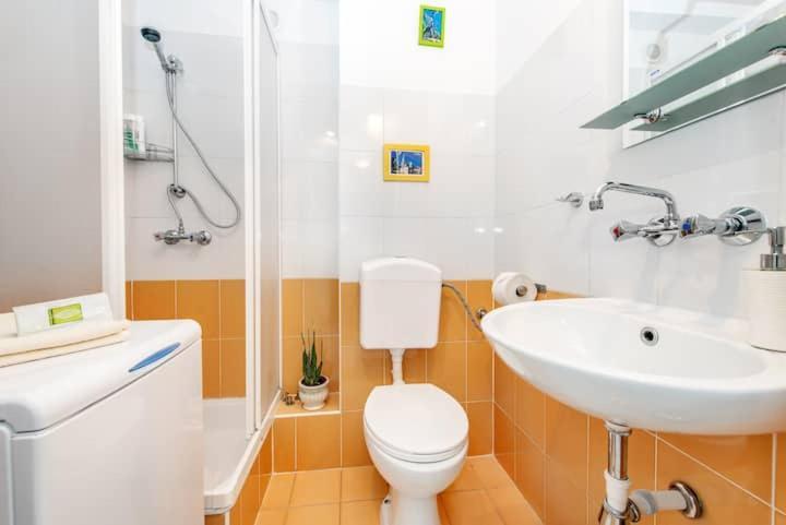 קרקוב Cosy Studio Apartment מראה חיצוני תמונה
